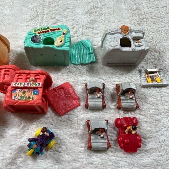 Vintage Flintstone McDonalds Toy Bundle Lot - Picture 3 of 4